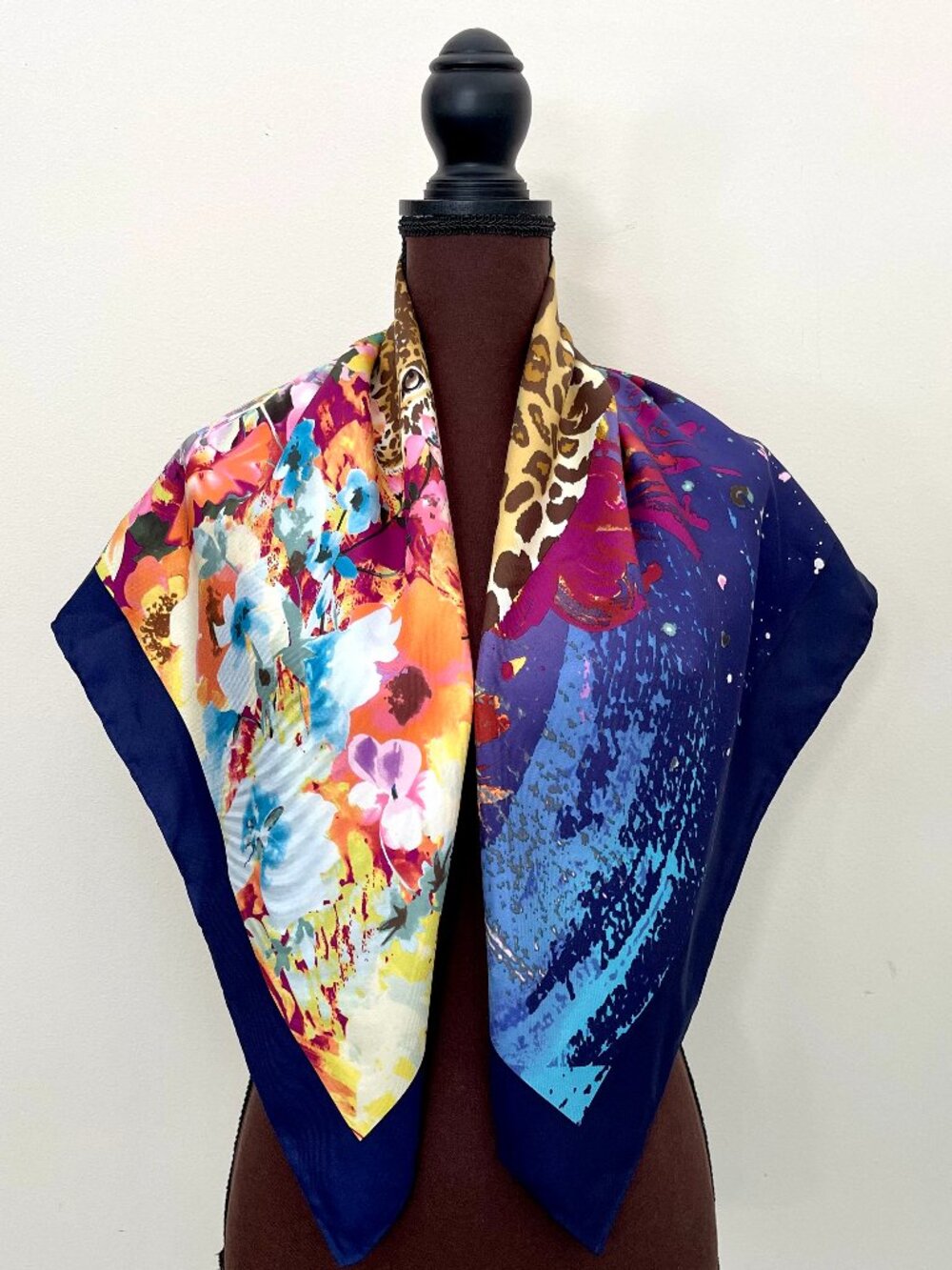 NWT Salvatore Ferragamo Leo in Flower Garden Blue Silk Scarf